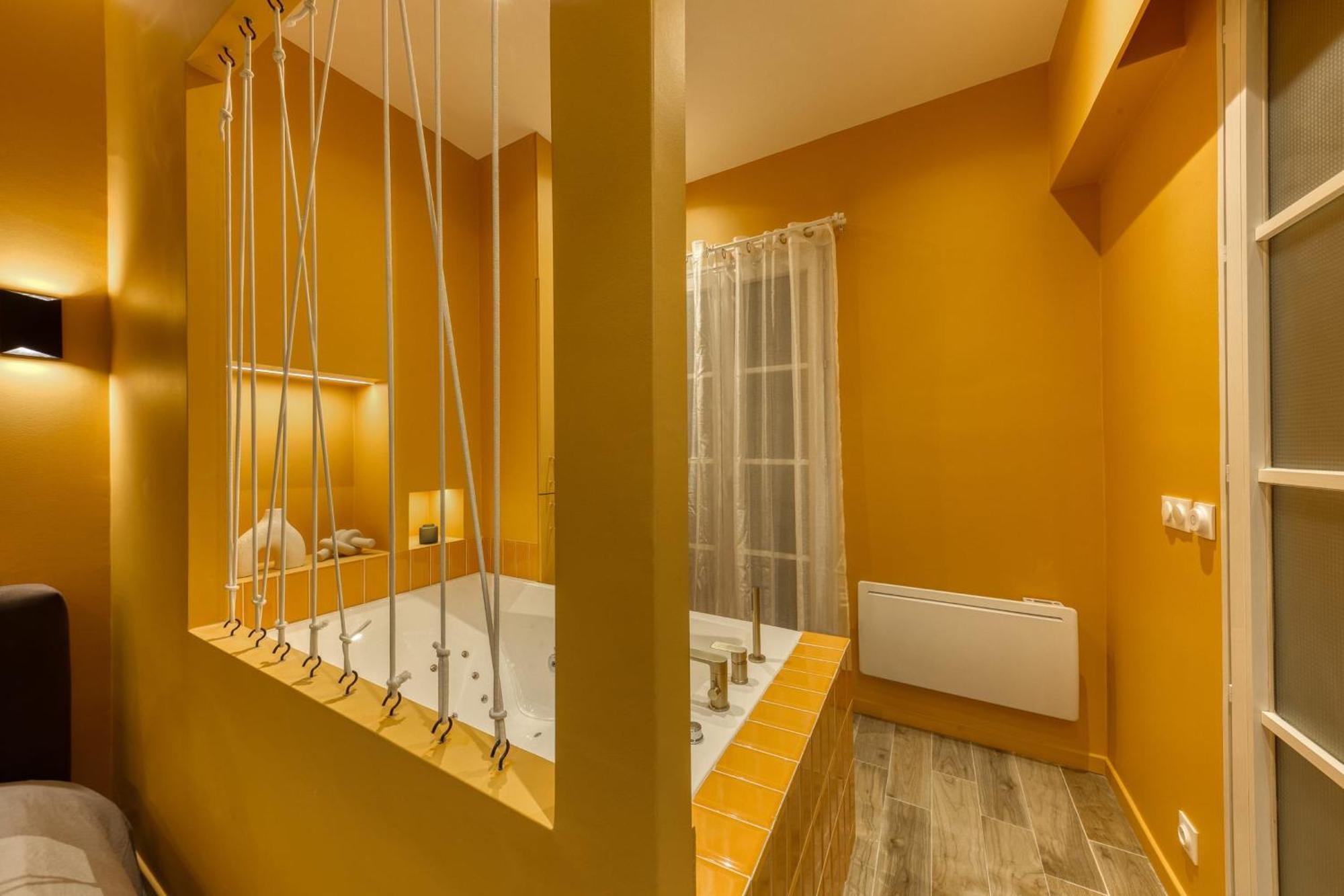 Deluxe Spa Suite Caramel Sweetness Melun Exteriör bild