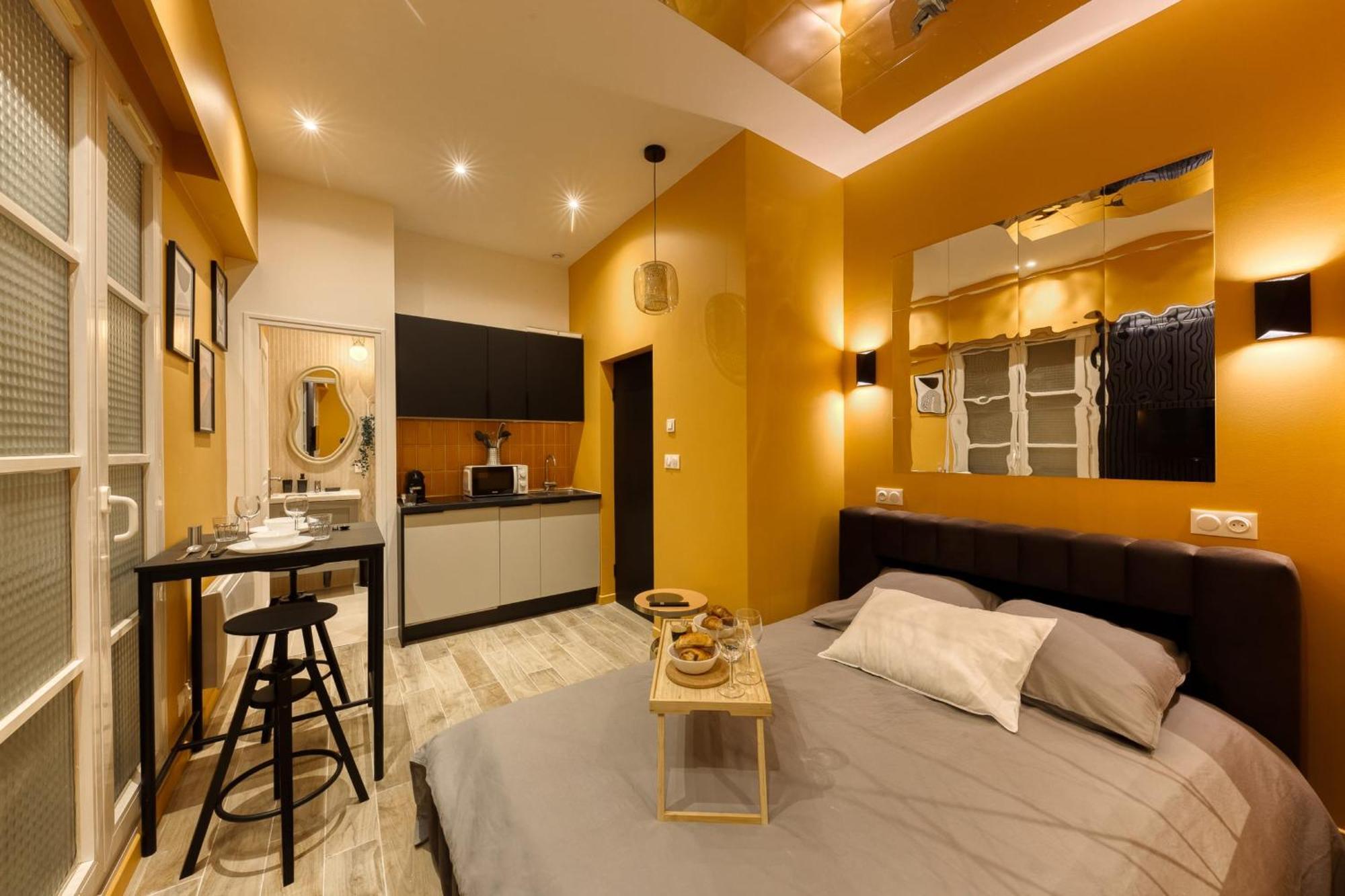 Deluxe Spa Suite Caramel Sweetness Melun Exteriör bild